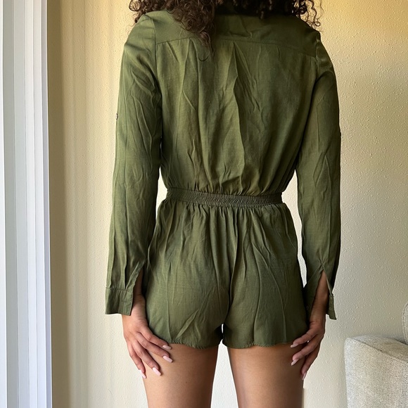 Green Romper - Picture 4 of 4